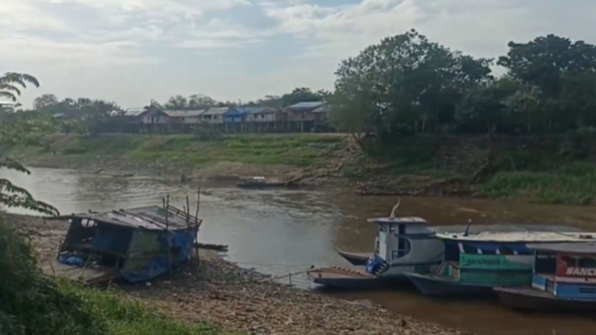 Nivel del agua es escaso en varios ríos de Loreto. (Captura: Canal N)