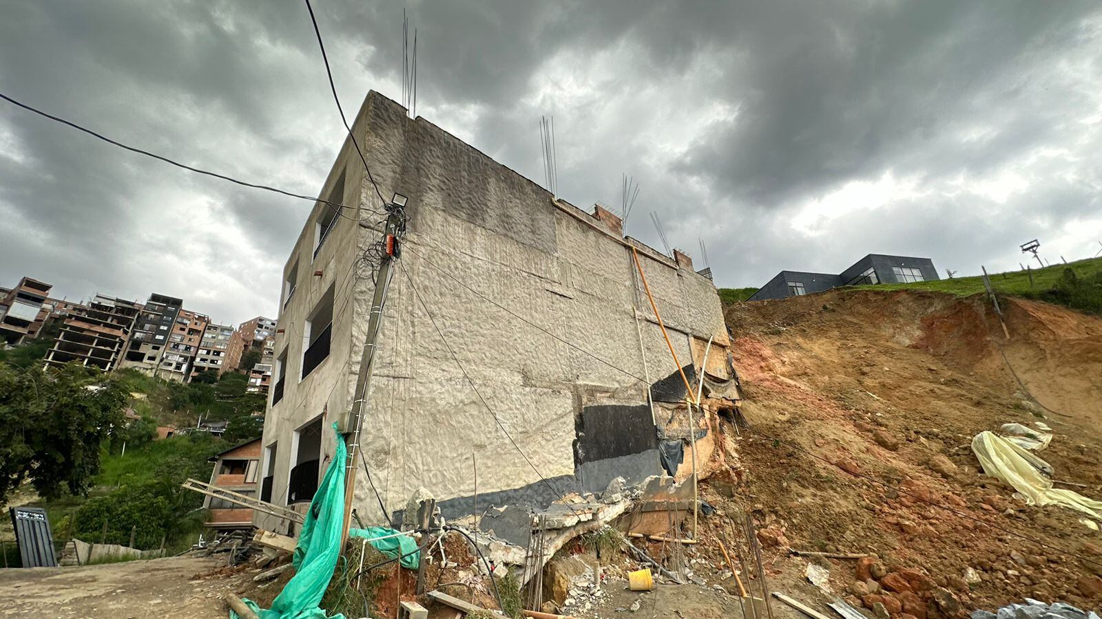 Vivienda colapsada en Medellín