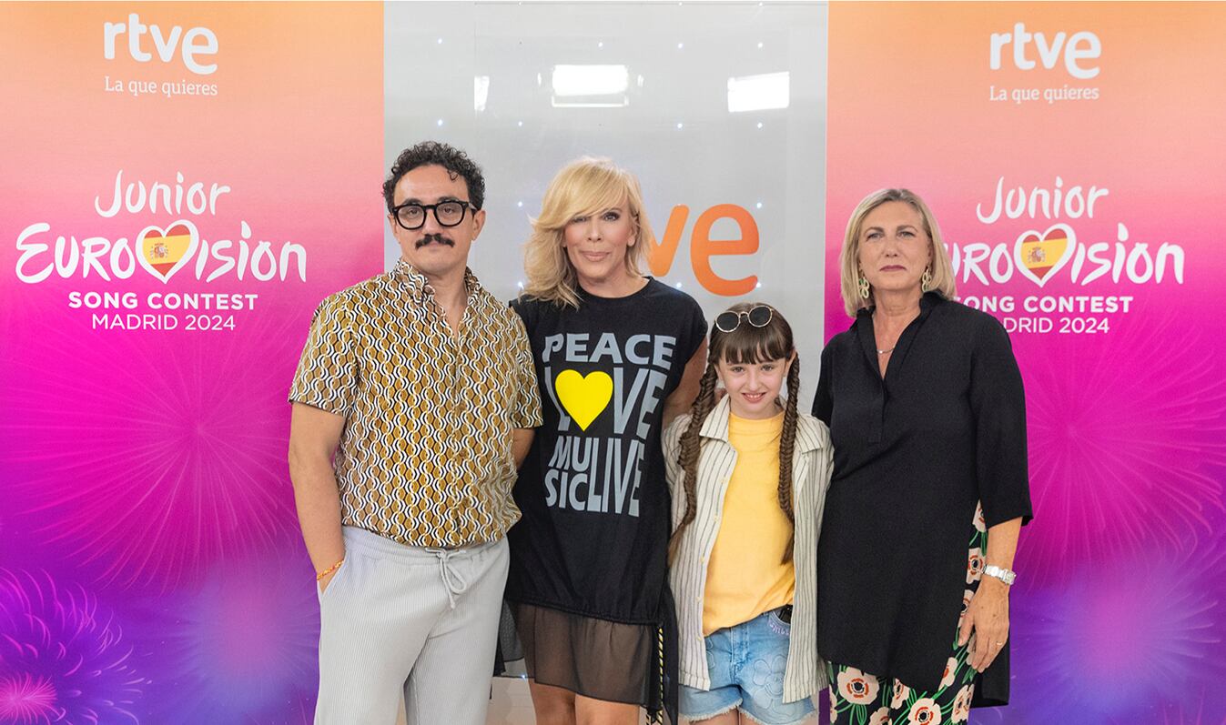 César Vallejo, María Eizaguirre, Chloe DelaRosa y Ana María Bordás (RTVE)