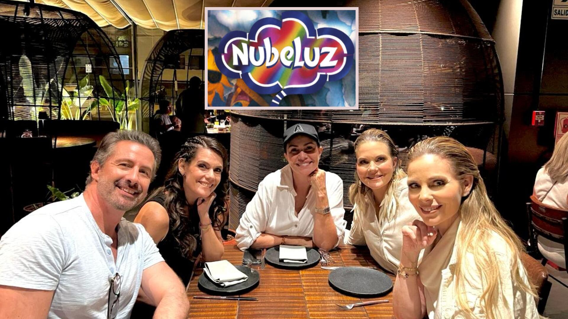 Recordados integrantes de Nubeluz se reencontraron y fans piden un show.