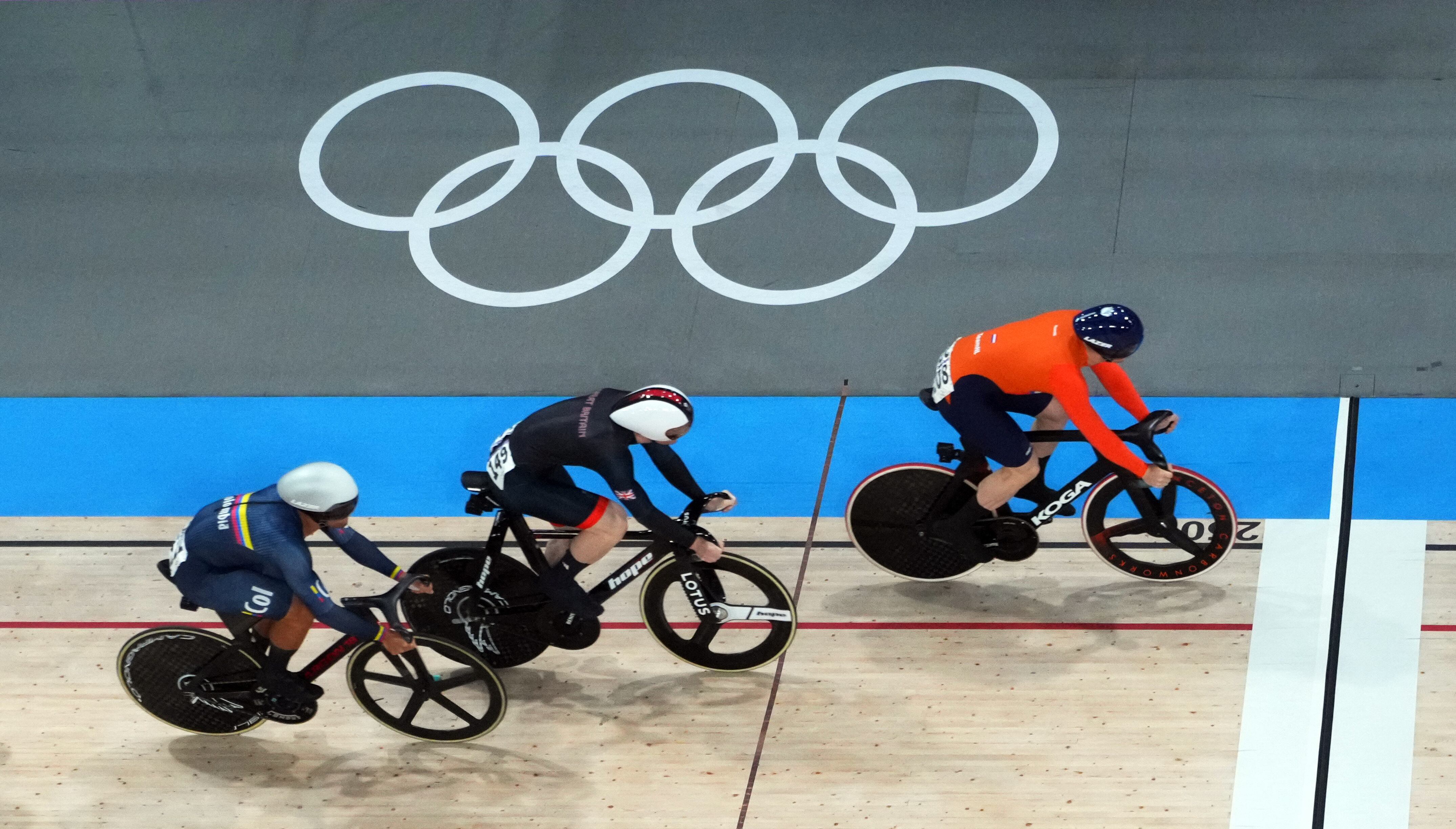 Cristian David Ortega en la semifinal de keirin. (Crédito: REUTERS / Matthew Childs)