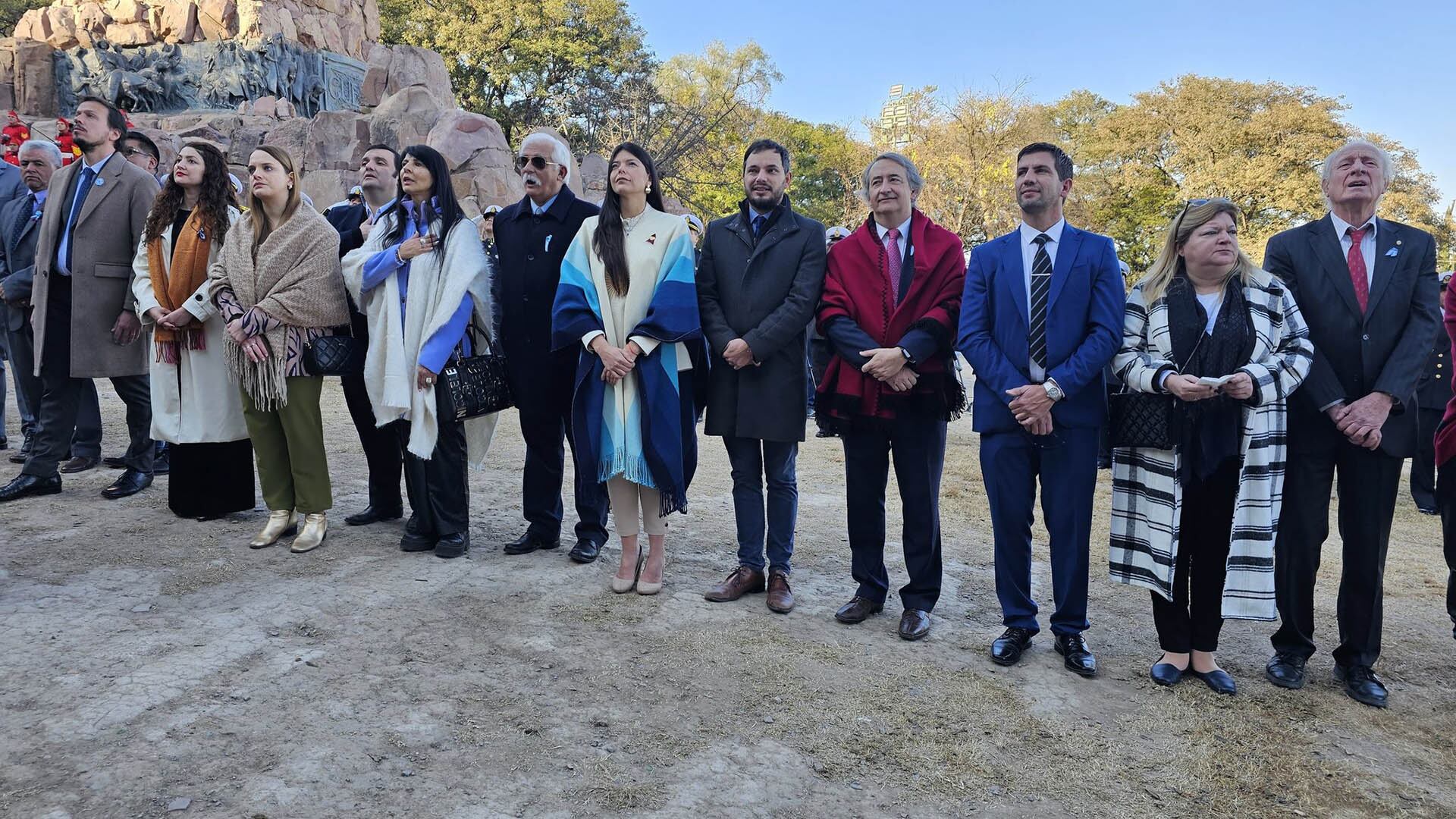 Escándalo acto Salta Guemes diputados libertarios