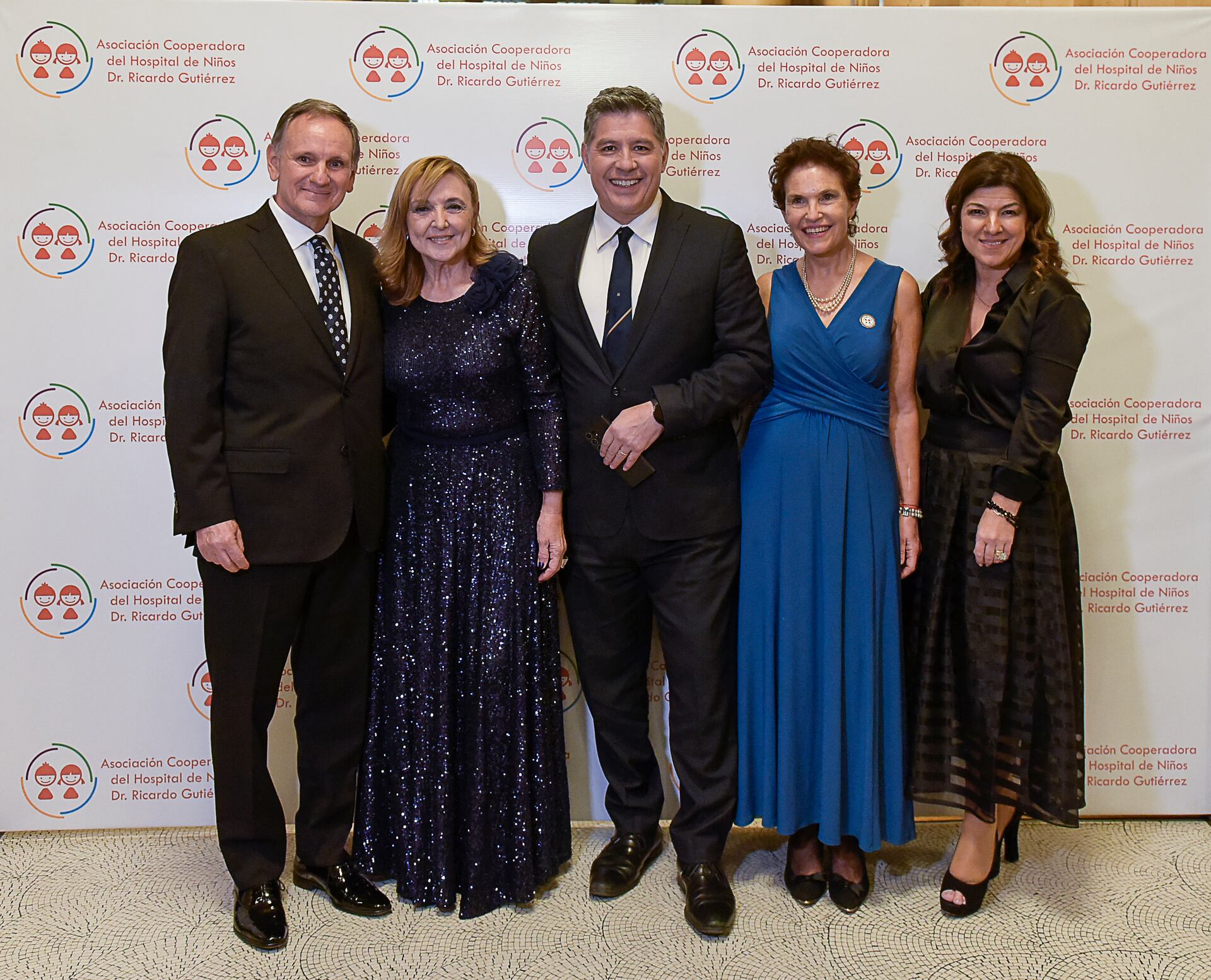 Teatro Colón - Gala de la Cooperadora del Hospital de Niños Dr. Ricardo Gutiérrez celebra su 10º Aniversario