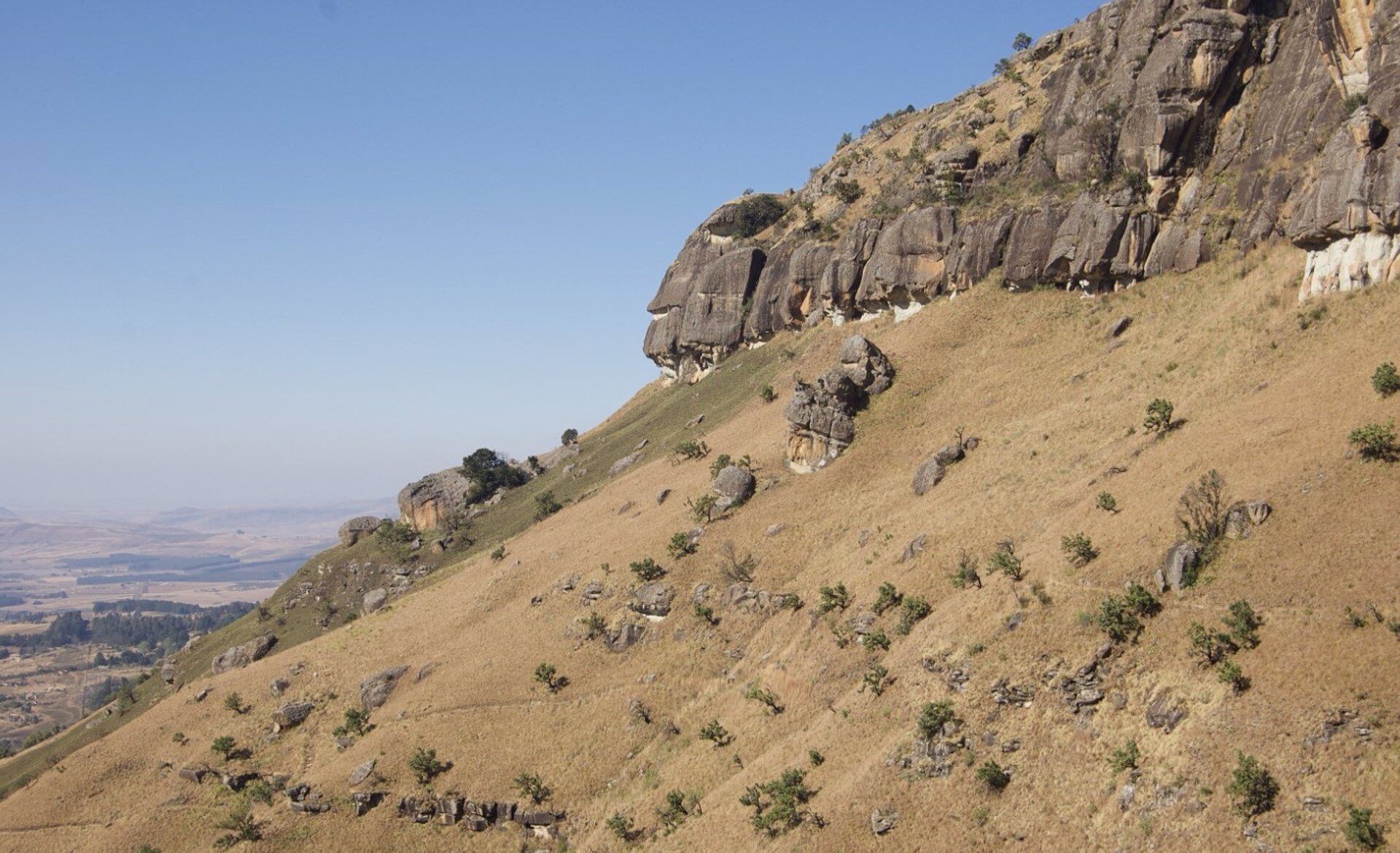 El escarpe en las montañas Drakensberg en Sudáfrica es una prueba objetiva de la elevación de los continentes hace millones de años (PROF JEAN BRAUN, GFZ POTSDAM) 