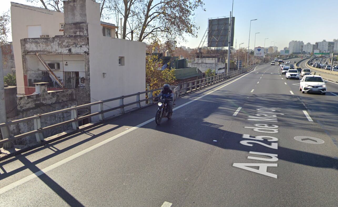 Así son los guardarraíls de la autopista 25 de Mayo en la zona del accidente