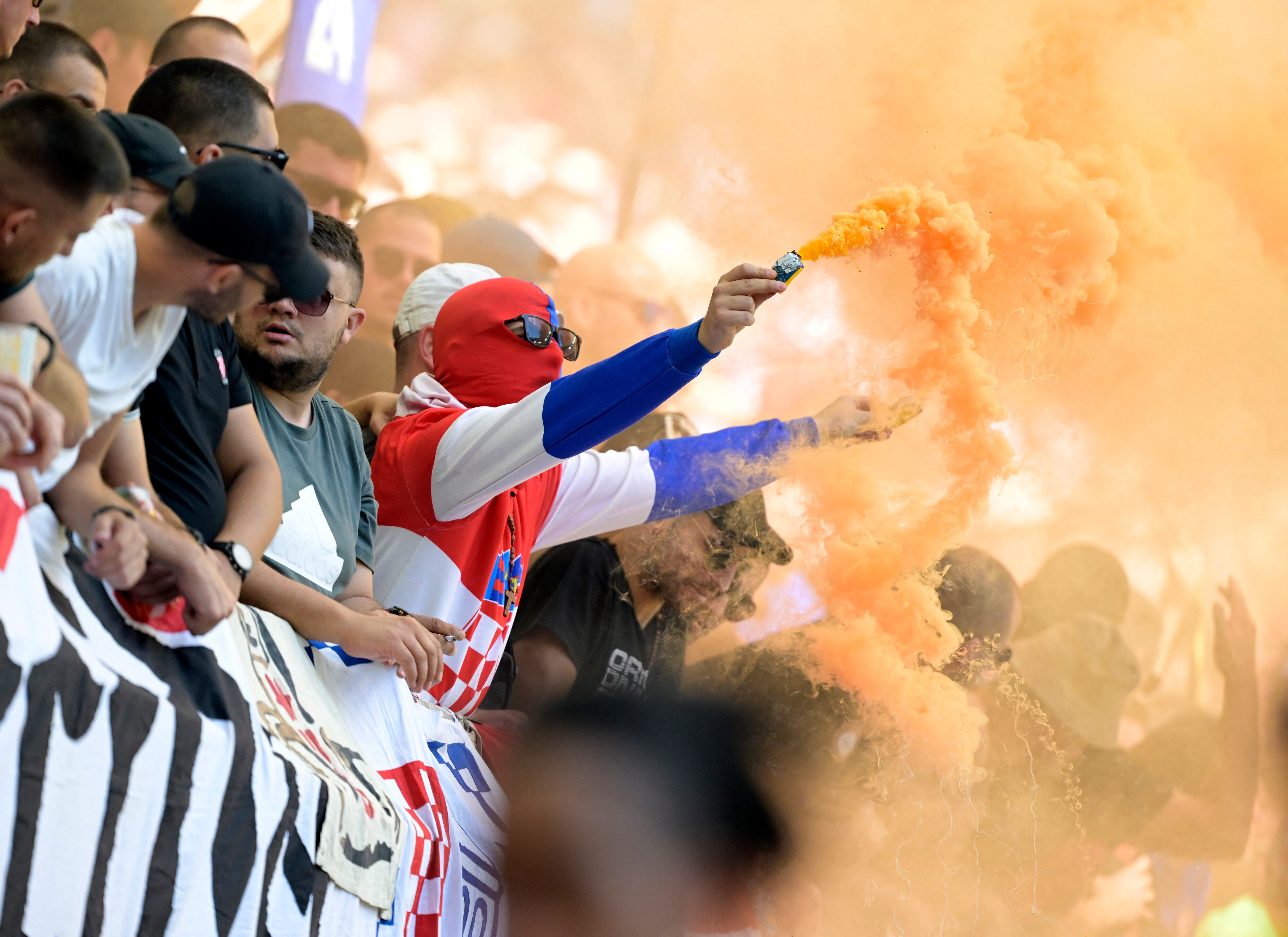 Una postal de las tribunas durante el empate entre Croacia y Albania (Foto: Reuteres/Fabian Bimmer)