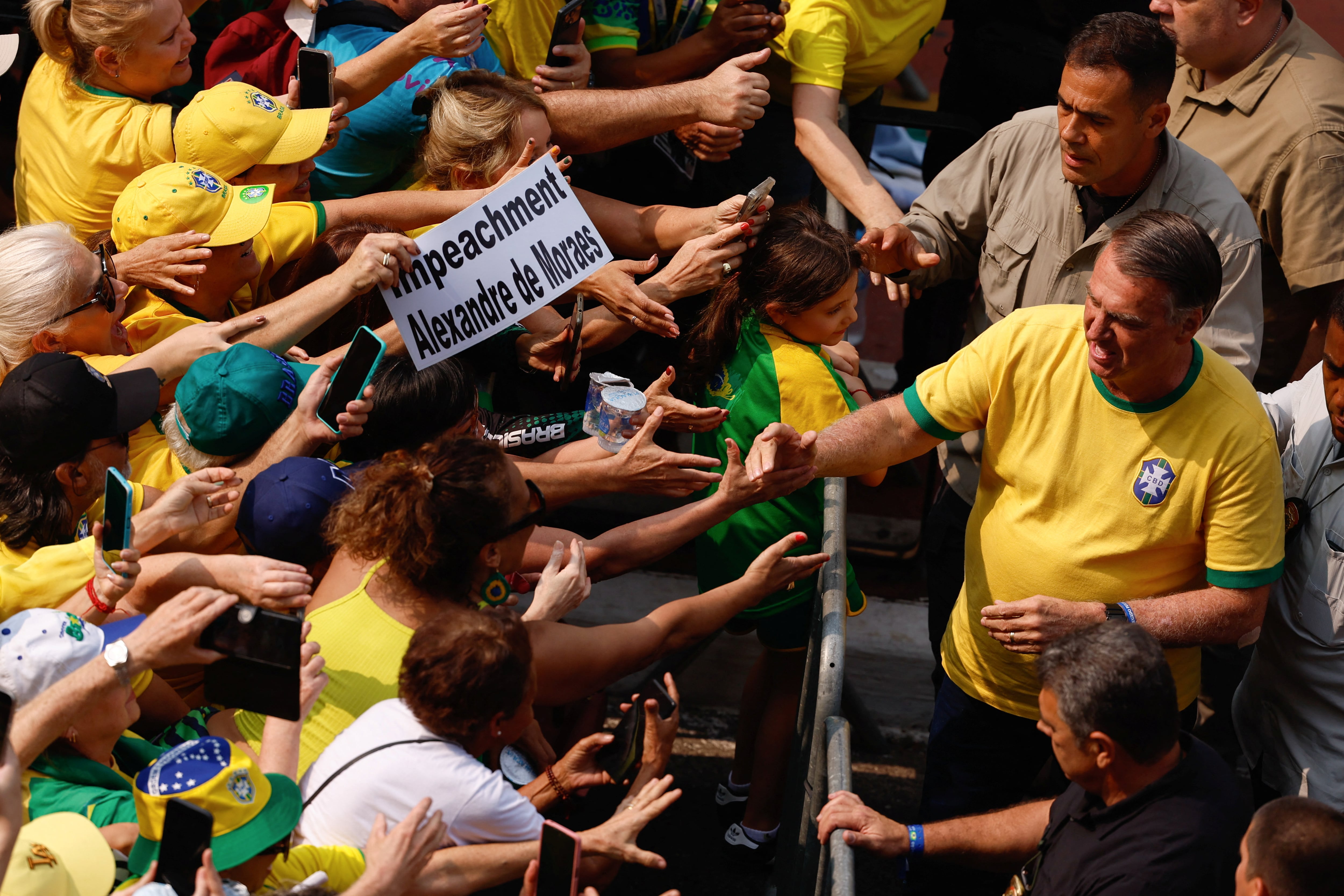 El ex mandatario Jair Bolsonaro asistió a la protesta contra el Tribunal Supremo de Brasil este sábado (REUTERS/Carla Carniel)