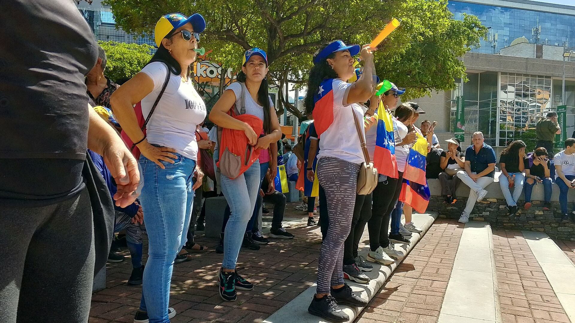 Los venezolanos protestan en las calles del país