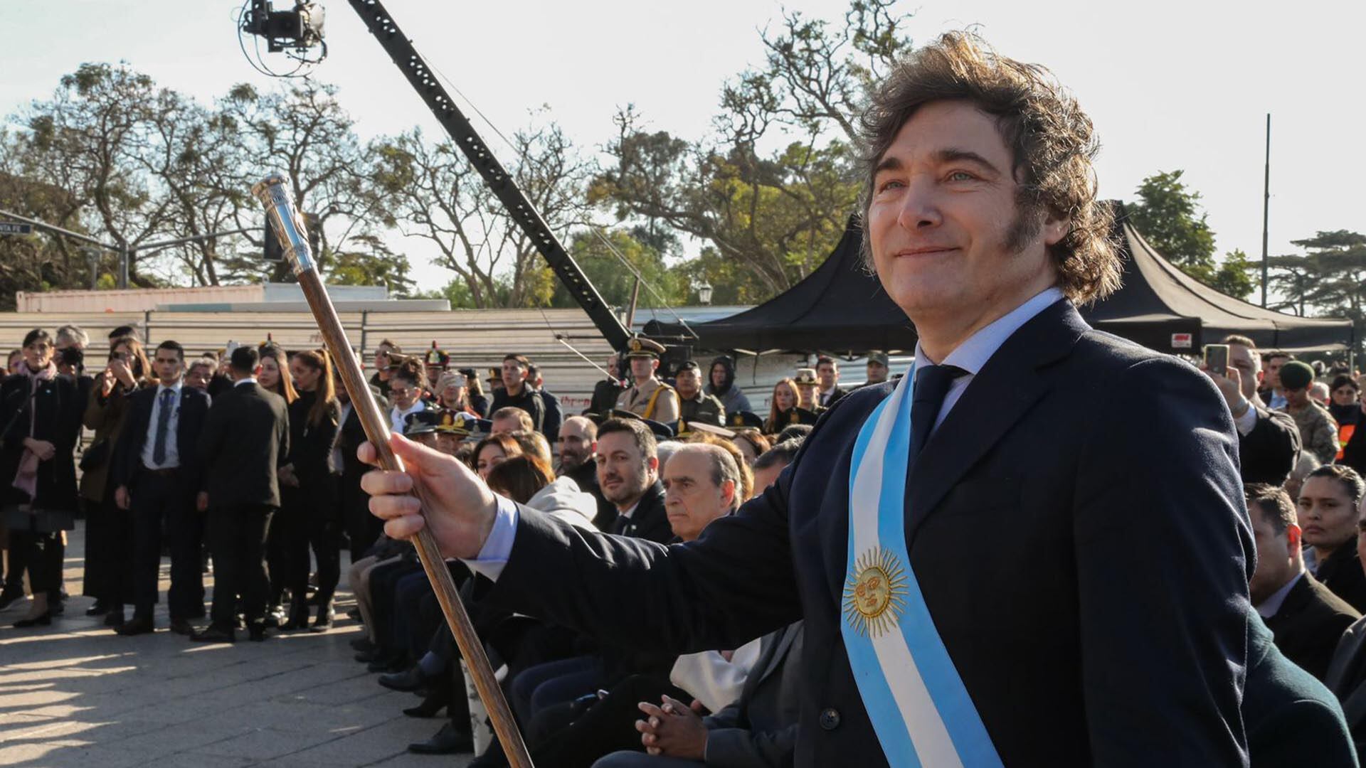 javier milei en rosario acto por el día de la bandera