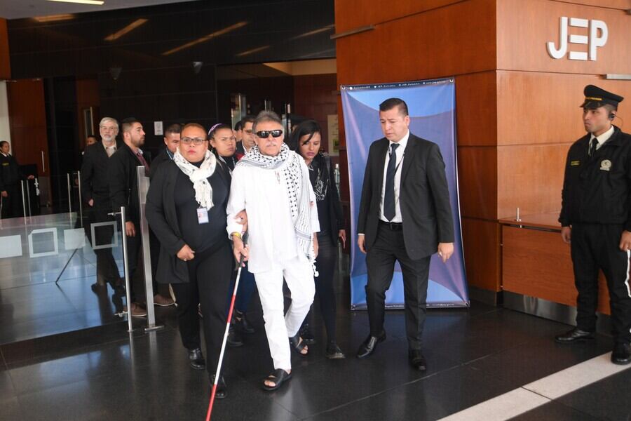 11 de Junio del 2019. Jesús Santrich se presentó esta mañana en la Jurisdicción Especial para la Paz (JEP). (Colprensa-Sergio Acero)