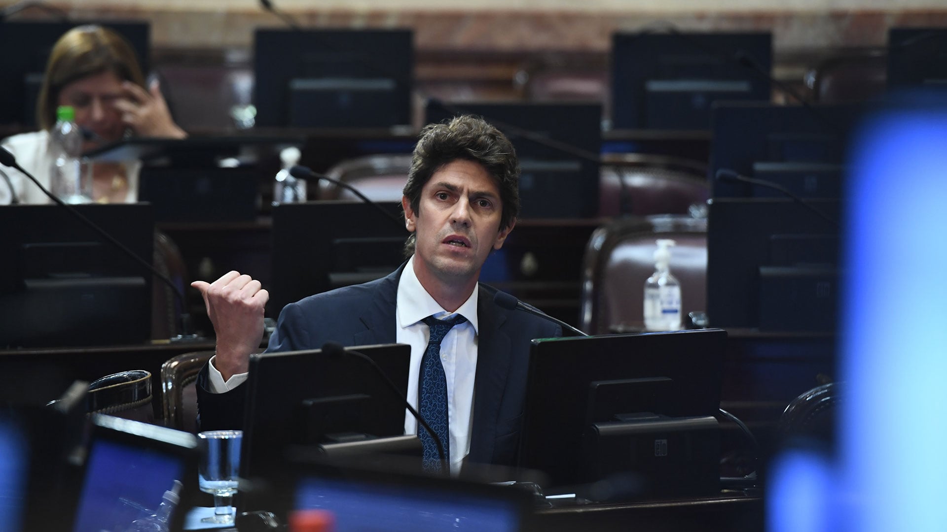 senado lousteau