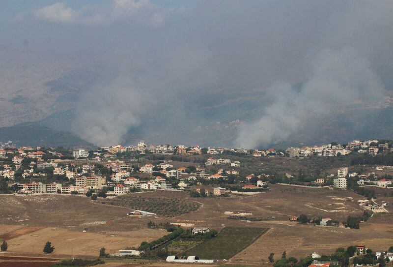 Fotografía de referencia de humo elevándose desde Kfarhamam, en medio de hostilidades transfronterizas entre Hezbolá y las fuerzas israelíes, como se muestra en Marjayoun, cerca de la frontera con Israel, Líbano, 17 de agosto de 2024. REUTERS/Karamallah Daher