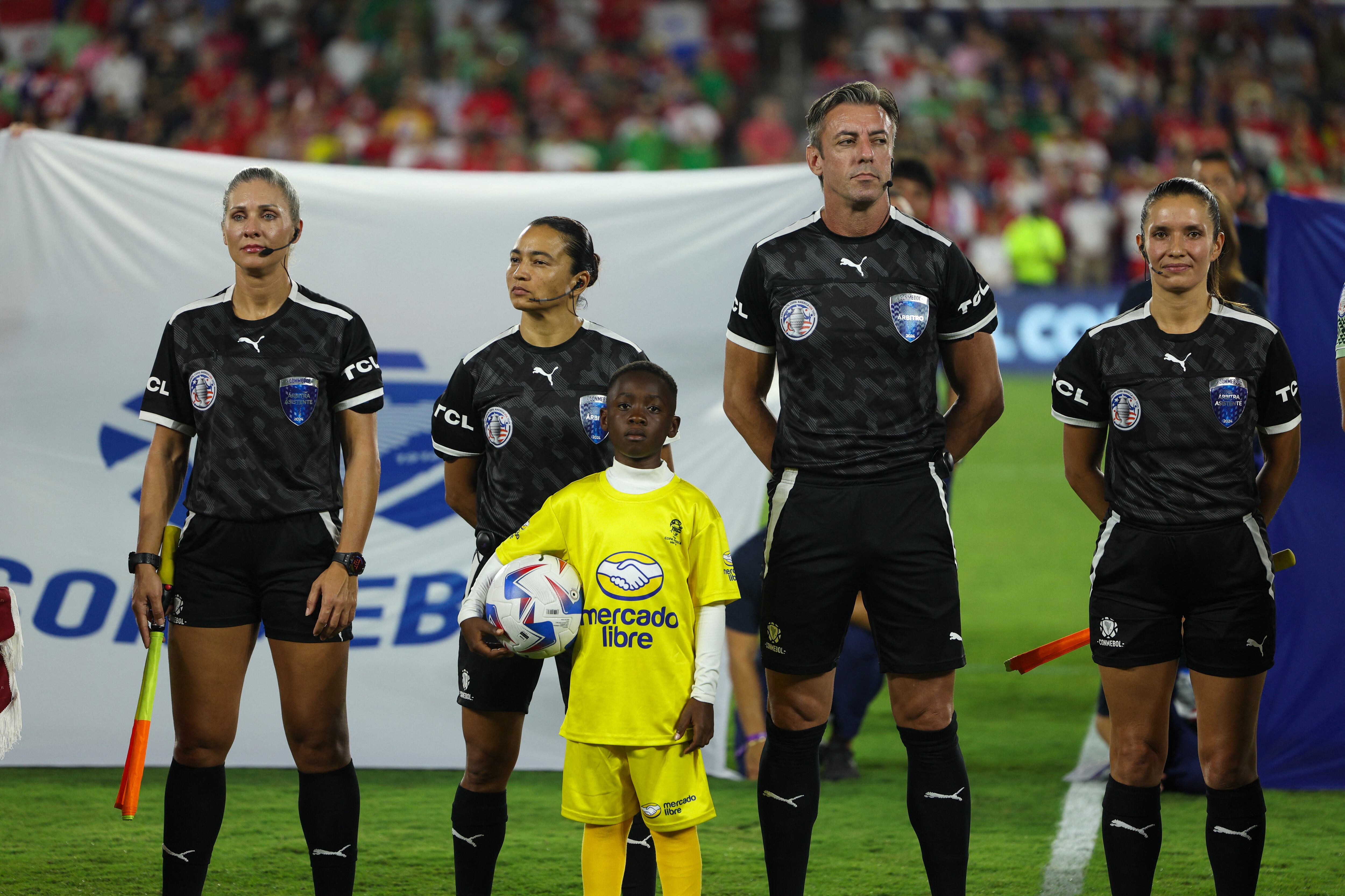 El brasileño Raphael Claus será el árbitro de la final de Copa América entre Argentina y Colombia (Foto: Nathan Ray Seebeck-USA TODAY Sports)