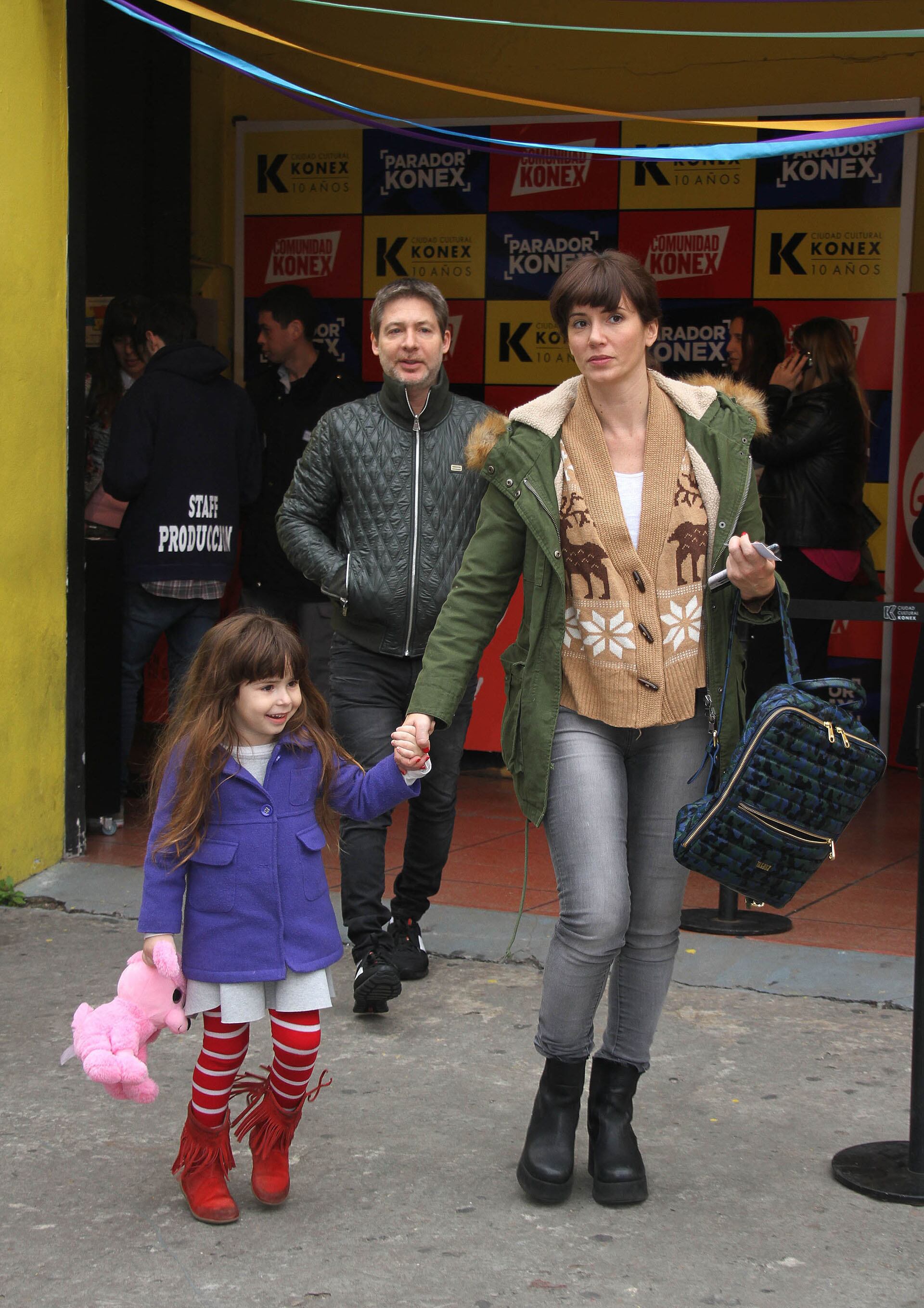 Adrián Suar, Griselda Siciliani y Margarita en el Konex, donde disfrutaron de la obra "Un viaje al país de Nomeacuerdo"