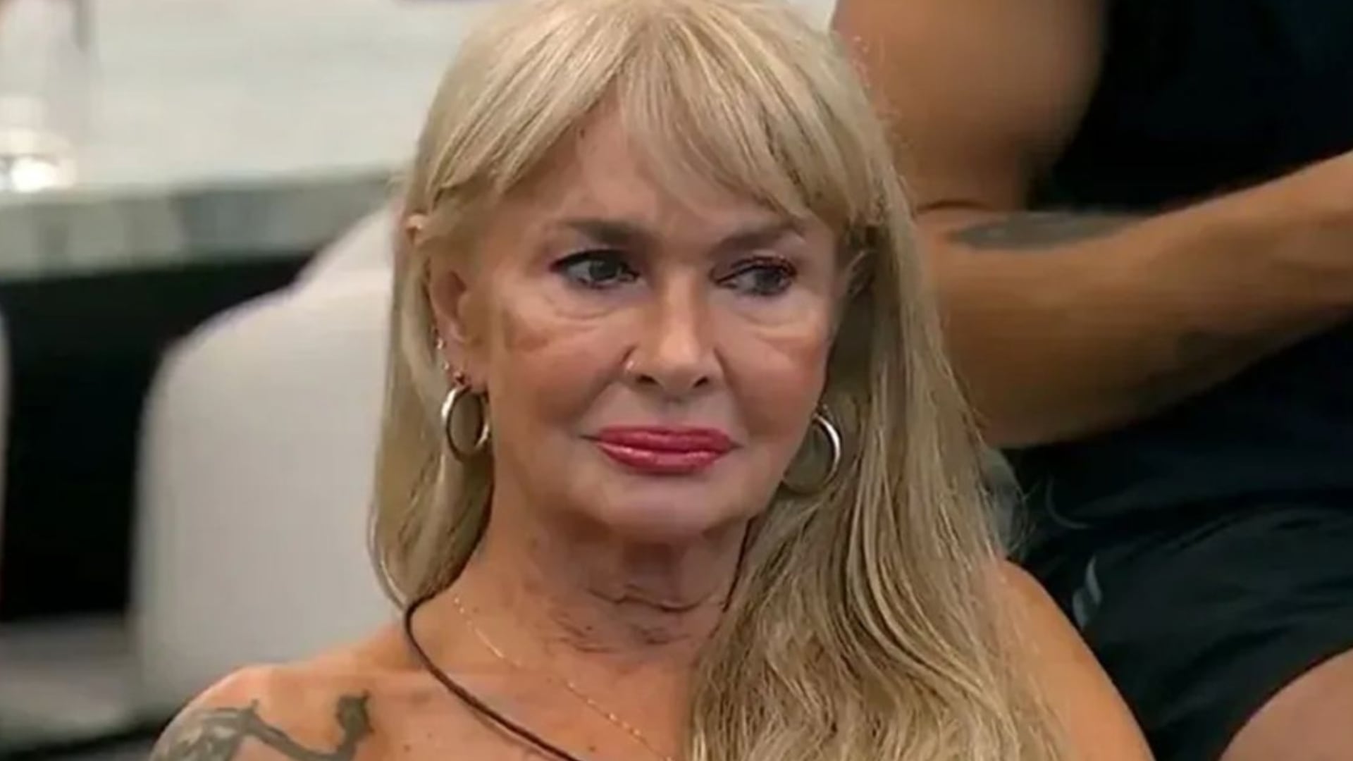 Isabel De Negri, exparticipante de Gran Hermano, fue víctima de un violento robo y la lastimaron: cómo quedó su rostro