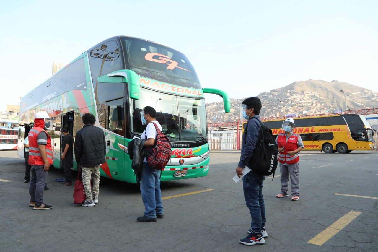 La mayoría de turistas utilizará un bus interprovincial para viajar este fin de semana largo