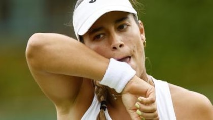 La gesta de Jessica Bouzas se acaba en tercera ronda de Wimbledon por problemas físicos