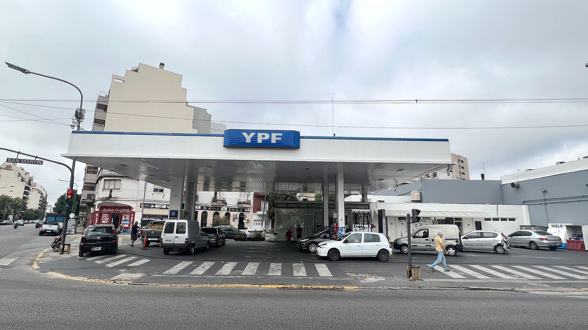 aumento-nafta-combustibles-YPF-precios-16032023