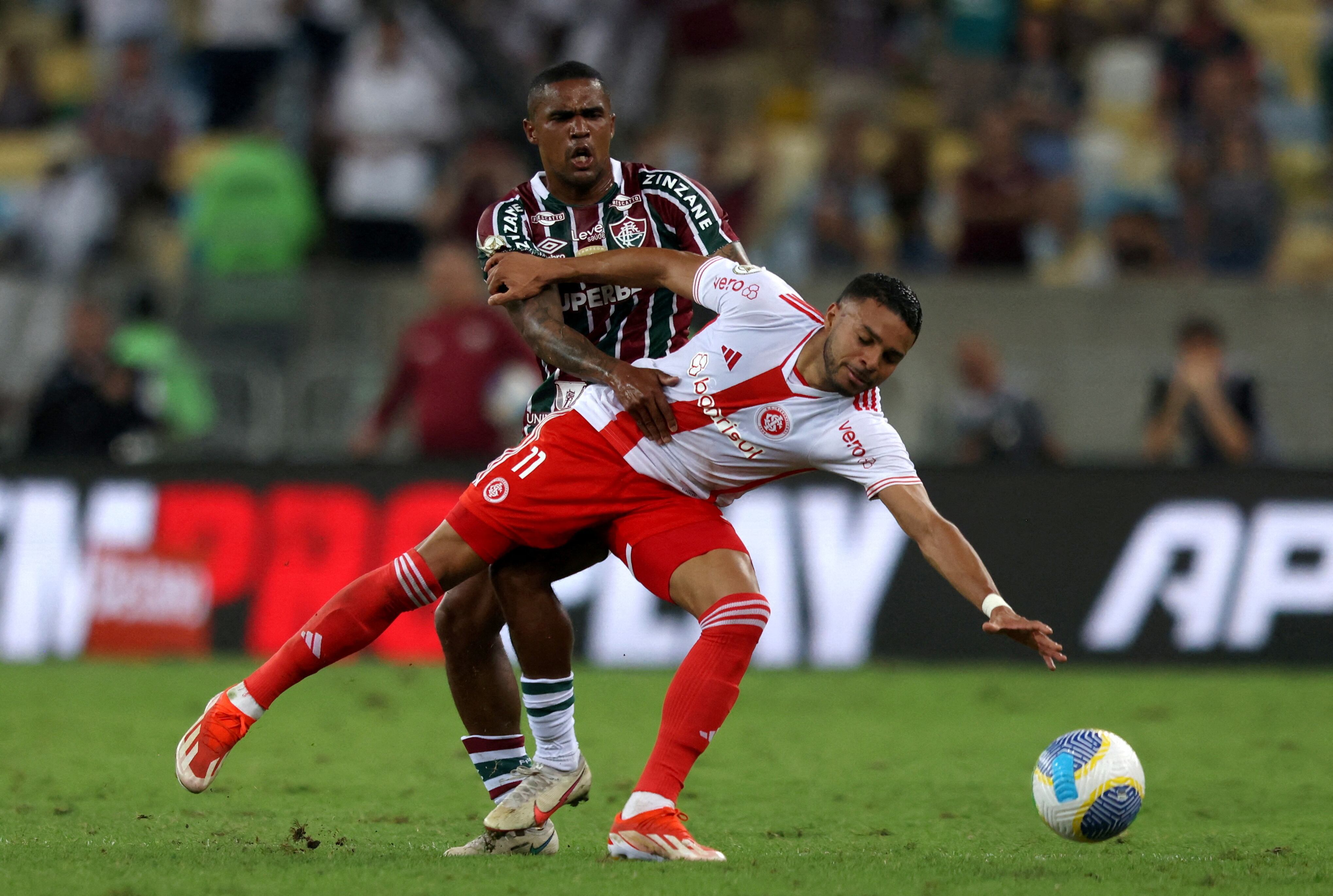 Douglas Costa en el Fluminense. (Sergio Moraes/Reuters)