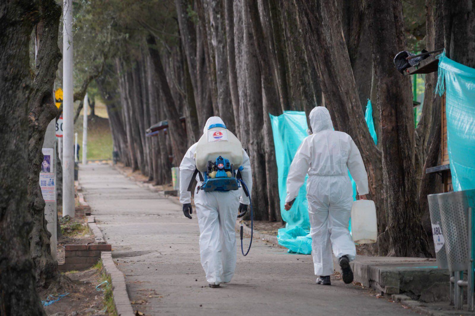 Secretaria de Salud de Bogotá recoge más de 60 toneladas de basura en el Parque Nacional después del desalojo de indígenas