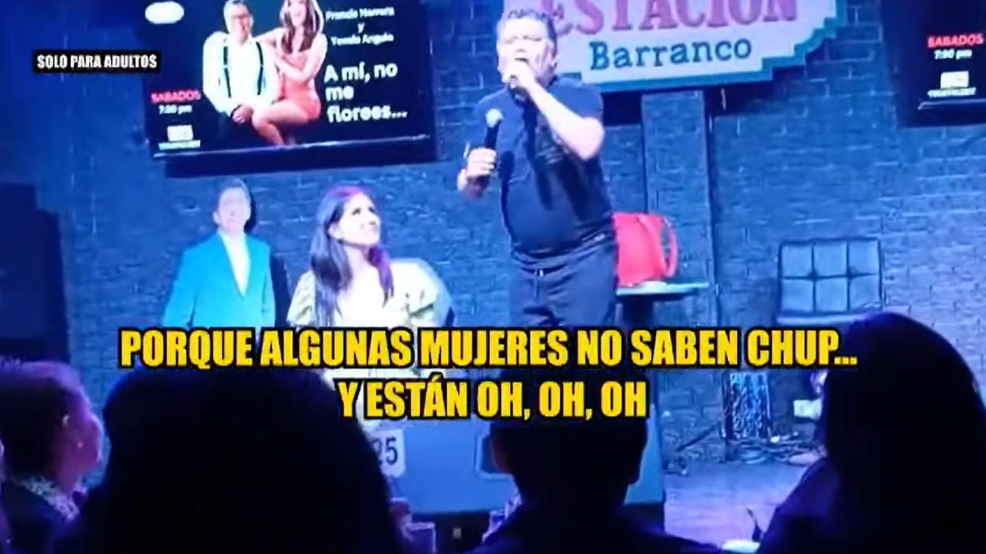 Tomás Angulo genera controversia por gestos obscenos durante show. Captura/ATV