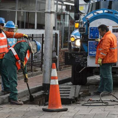 Encargada de suministrar el servicio de agua potable, la Eaab desde su fundación en 1955 ha implementado proyectos para hacer posible el acceso al recurso hídrico - crédito Acueducto de Bogotá