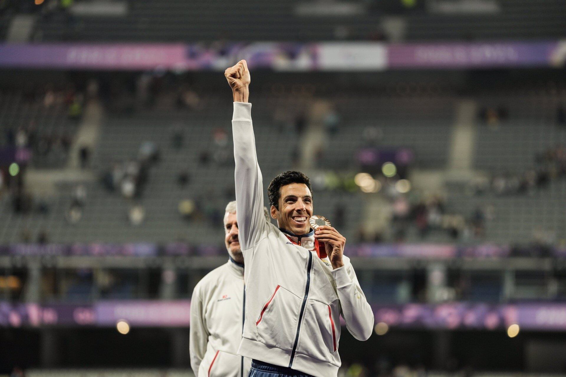 Joan Munar celebra su medalla de bronce en París 2024. (Gorka Leiza/CPE)
