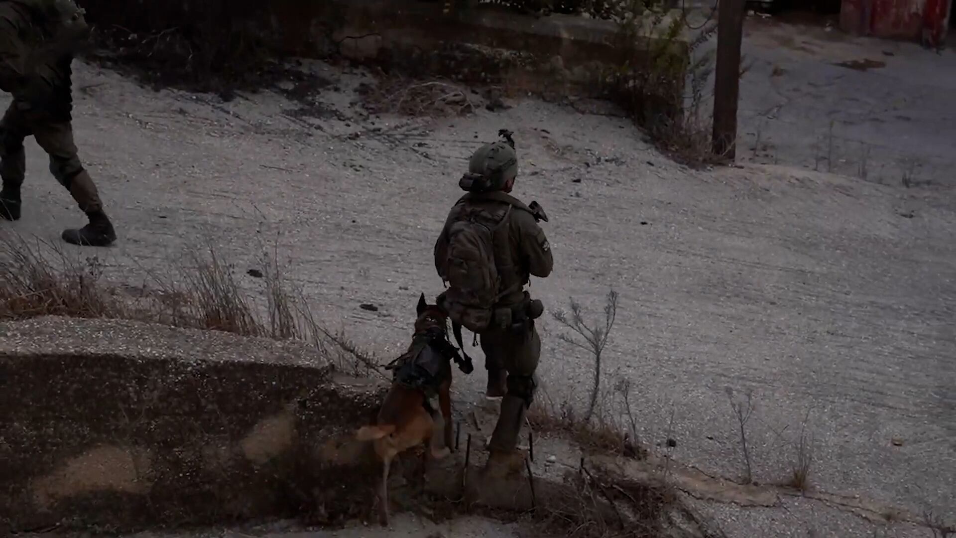 Operación de los paracaidistas israelíes en el sur del Líbano