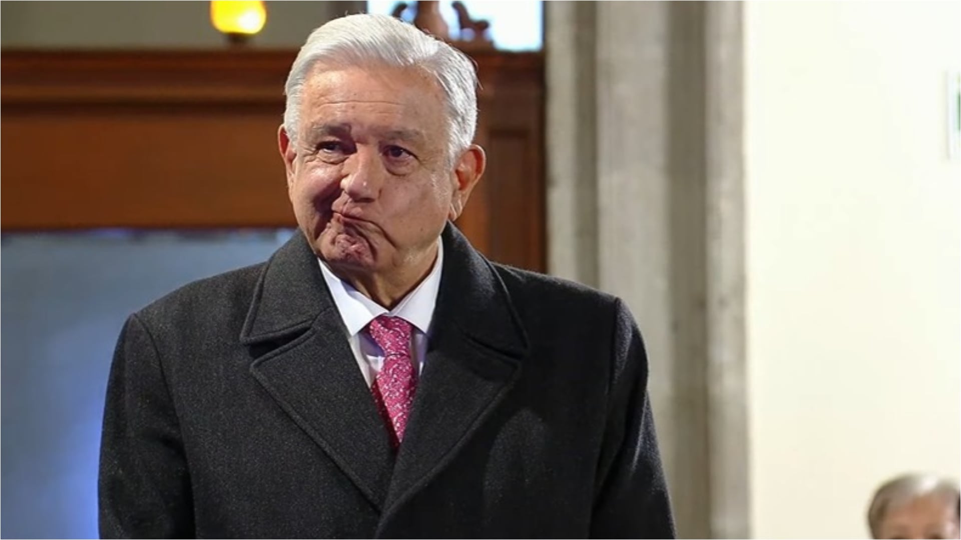 AMLO llora en su última Mañanera; así reaccionó al escuchar una canción en su honor: “Ahora sí, a La Chingada” | VIDEO