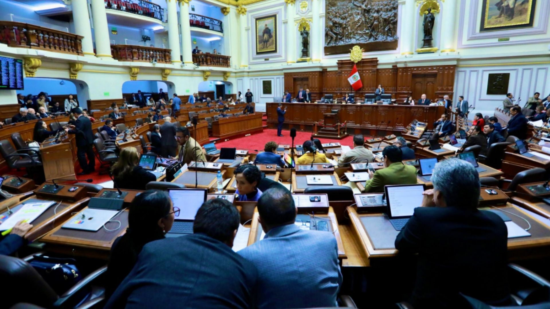 Pleno del Congreso aprueba crear el Colegio de Politólogos del Perú: profesionales rechazan eventual colegiatura