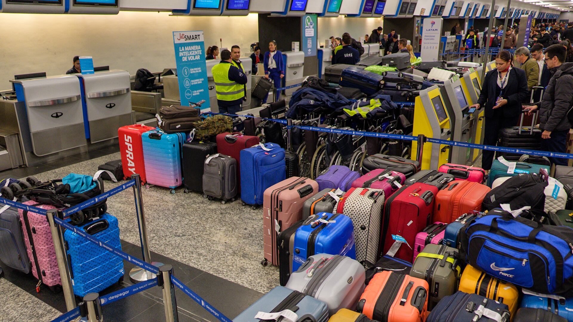 Asamblea Aerolíneas Argentinas en Aeroparque