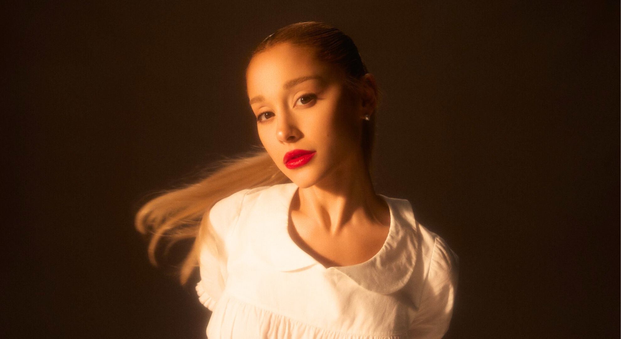 Ariana Grande prepara el lanzamiento de su nueva canción, tras la publicación de su séptimo álbum. (Créditos: Republic Records)