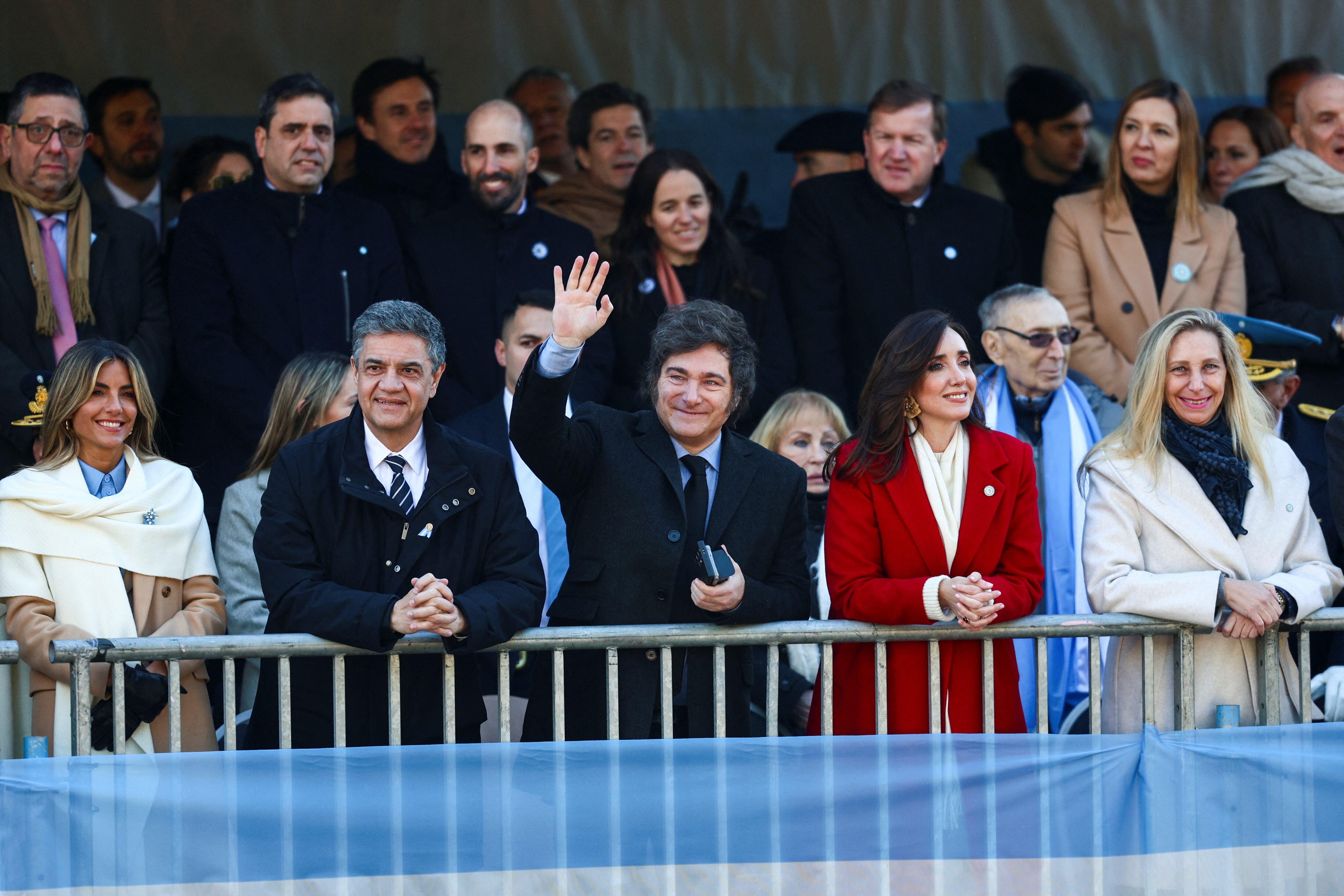 El presidente Javier Milei, junto a Victoria Villarruel y a Jorge Macri (REUTERS/Matias Baglietto)