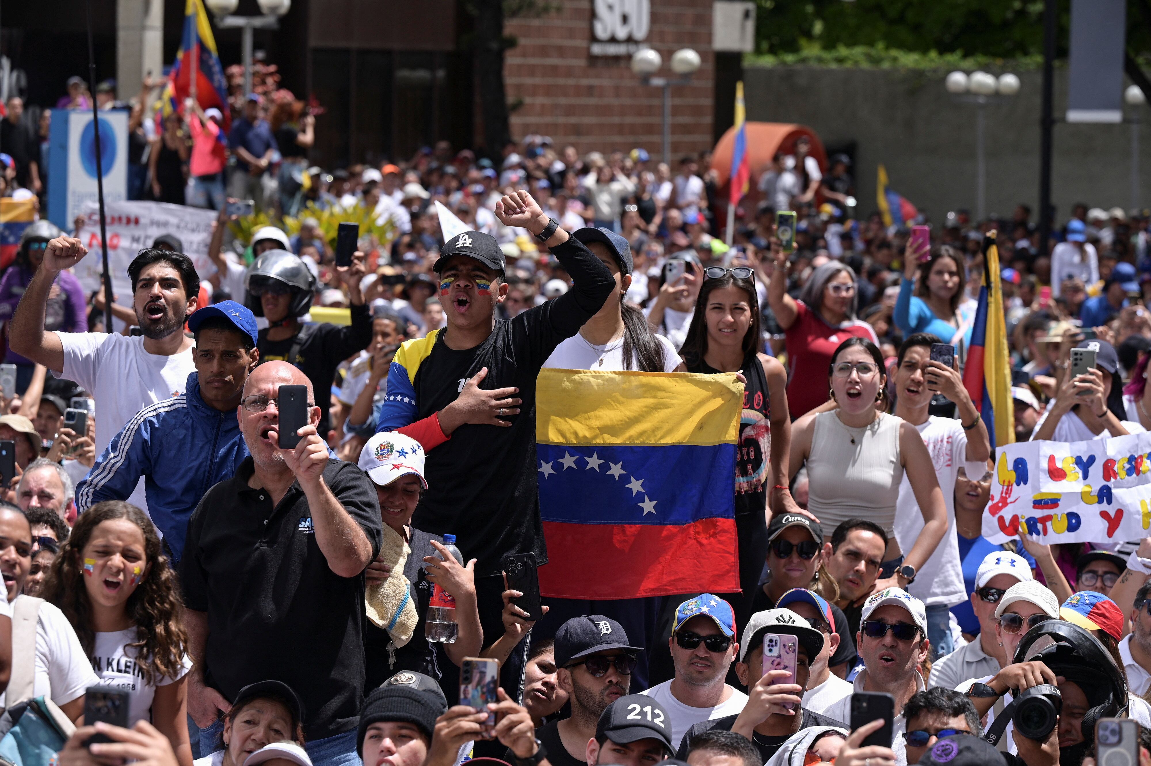 Medios internacionales señalan que manifestaciones en Venezuela han dejado decenas de detenidos. Foto: REUTERS/Gaby Ora