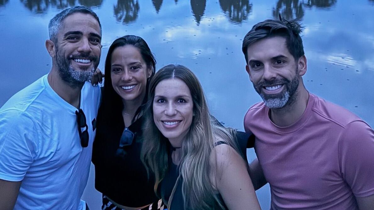 José Yélamo, Paula del Fraile, Sara Rubio y Roberto Leal, durante su viaje a Camboya. (Instagram)