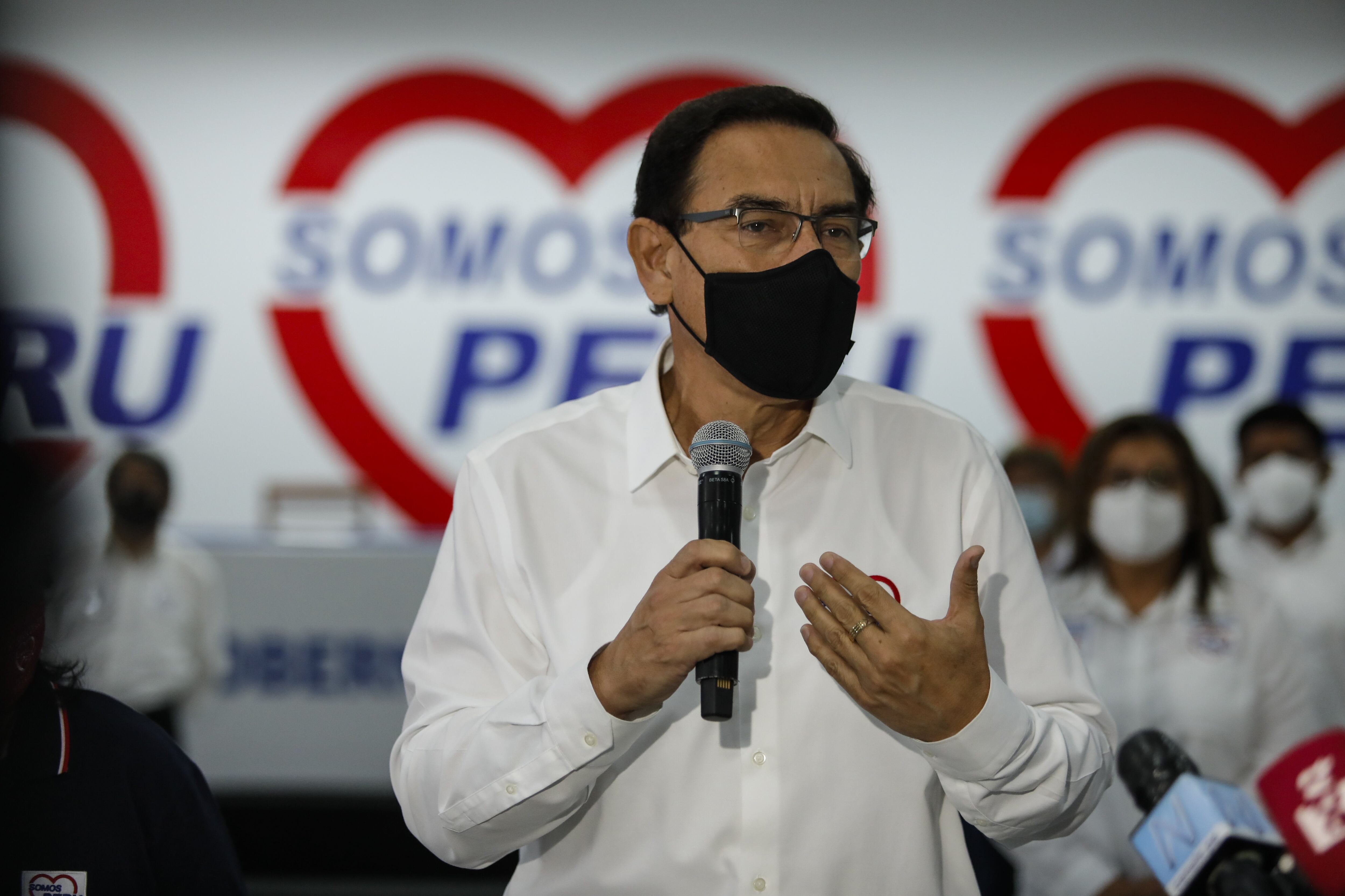 20/12/2020 Coronavirus.- Vizcarra reconoce que "debería haber hecho público" que recibió la vacuna contra la COVID-19.

POLITICA 
LATINO NEWS/CONTACTO PHOTO
