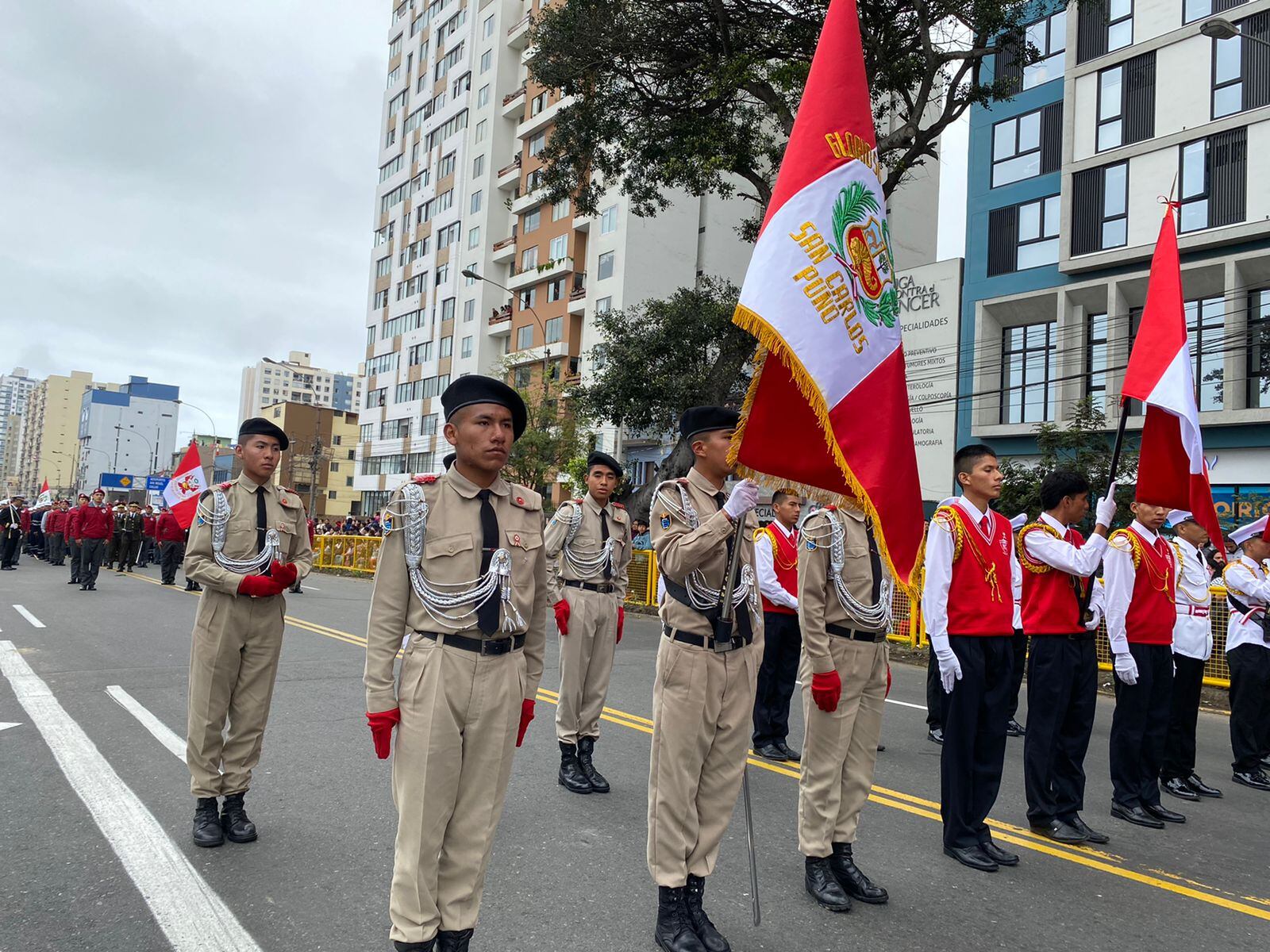 Gran desfile y Parada Militar en Perú por Fiestas Patrias | Infobae Perú / Clara Giraldo - Ricardo Mc Cubbin