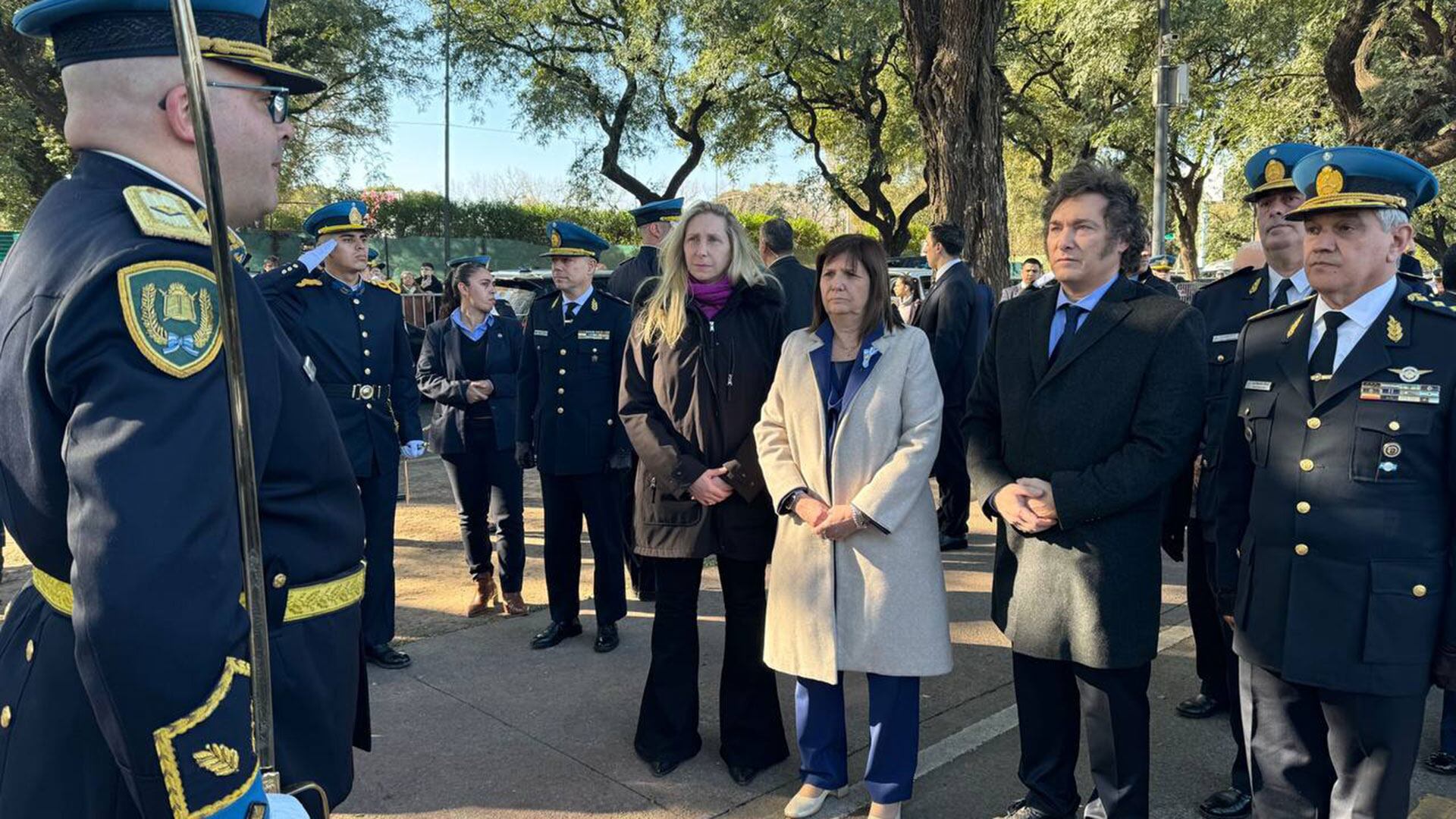 homenaje Milei a Policías Caidos en Cumplimiento del Deber