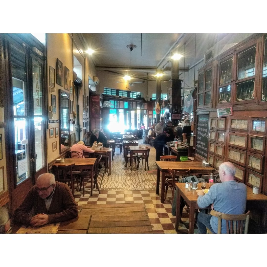 Cafetines de Buenos Aires-Bar de Cao