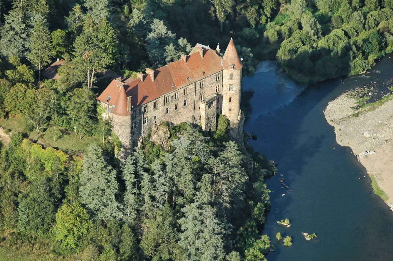 Castillo de Lavoûte-Polignac, en Francia (myhauteloire.fr).