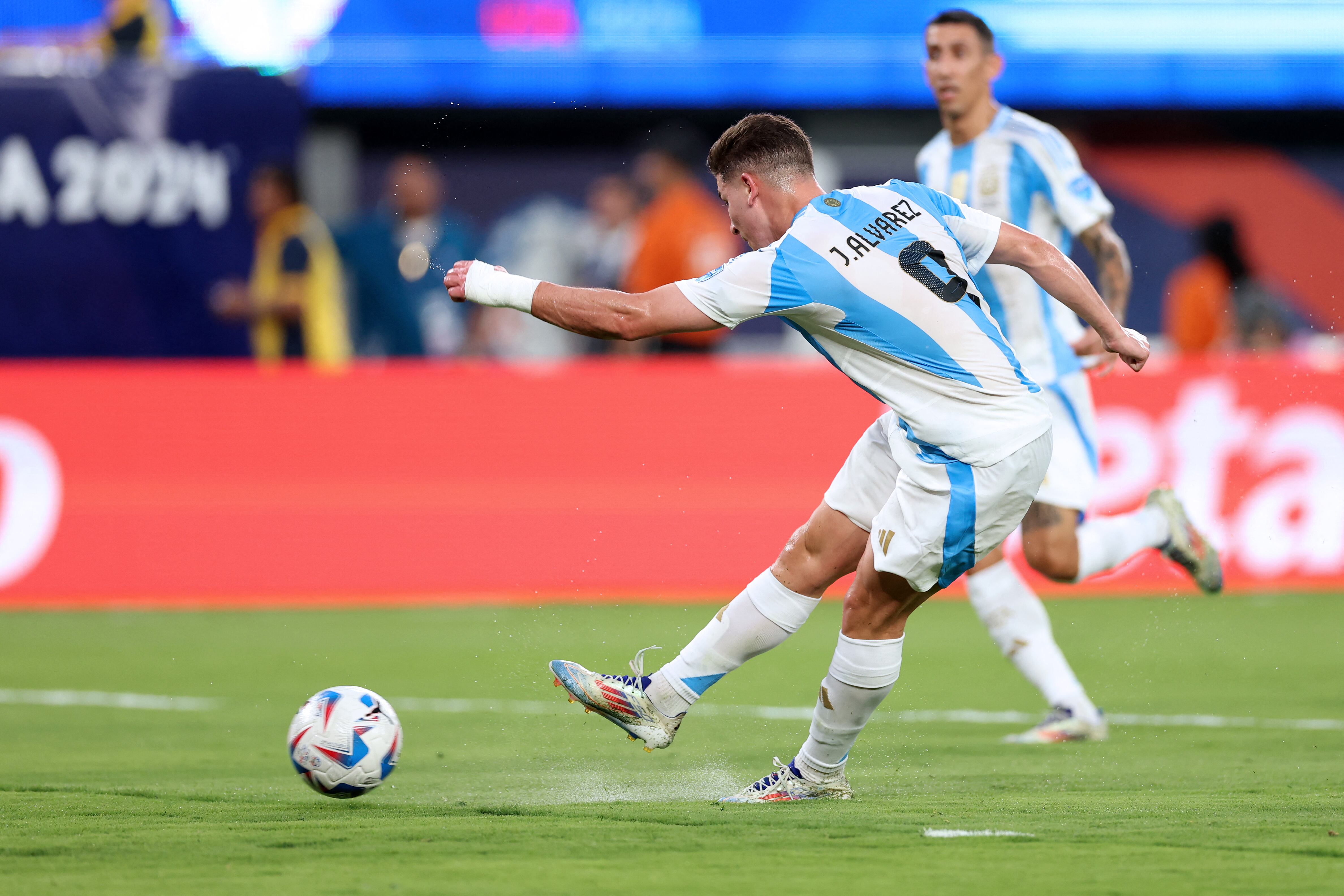 Copa América 2024 - Argentina Canadá - Gol Julian