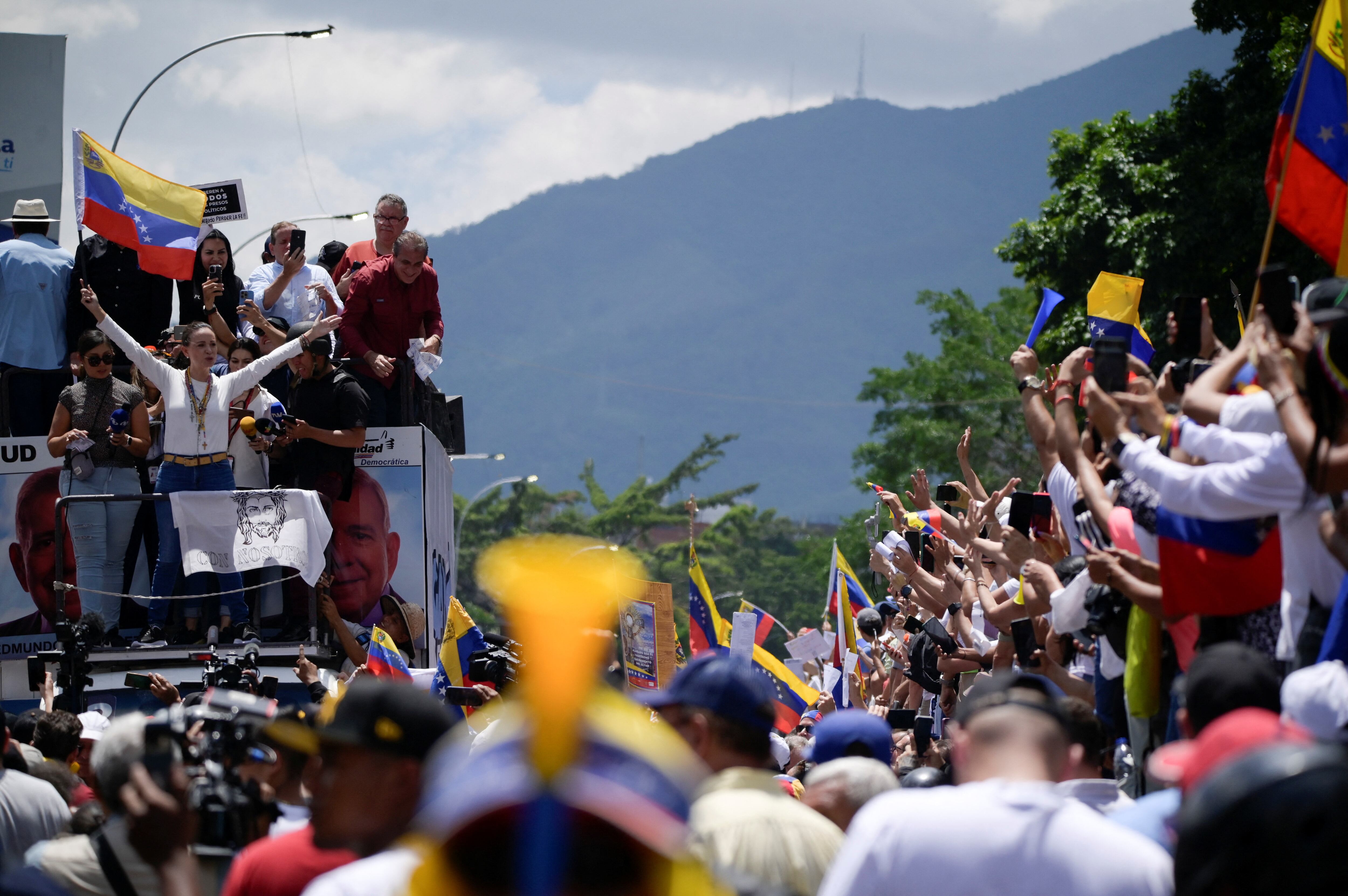 Miles de venezolanos se movilizaron a pesar de las amenazas del régimen chavista (REUTERS/Maxwell Briceno)