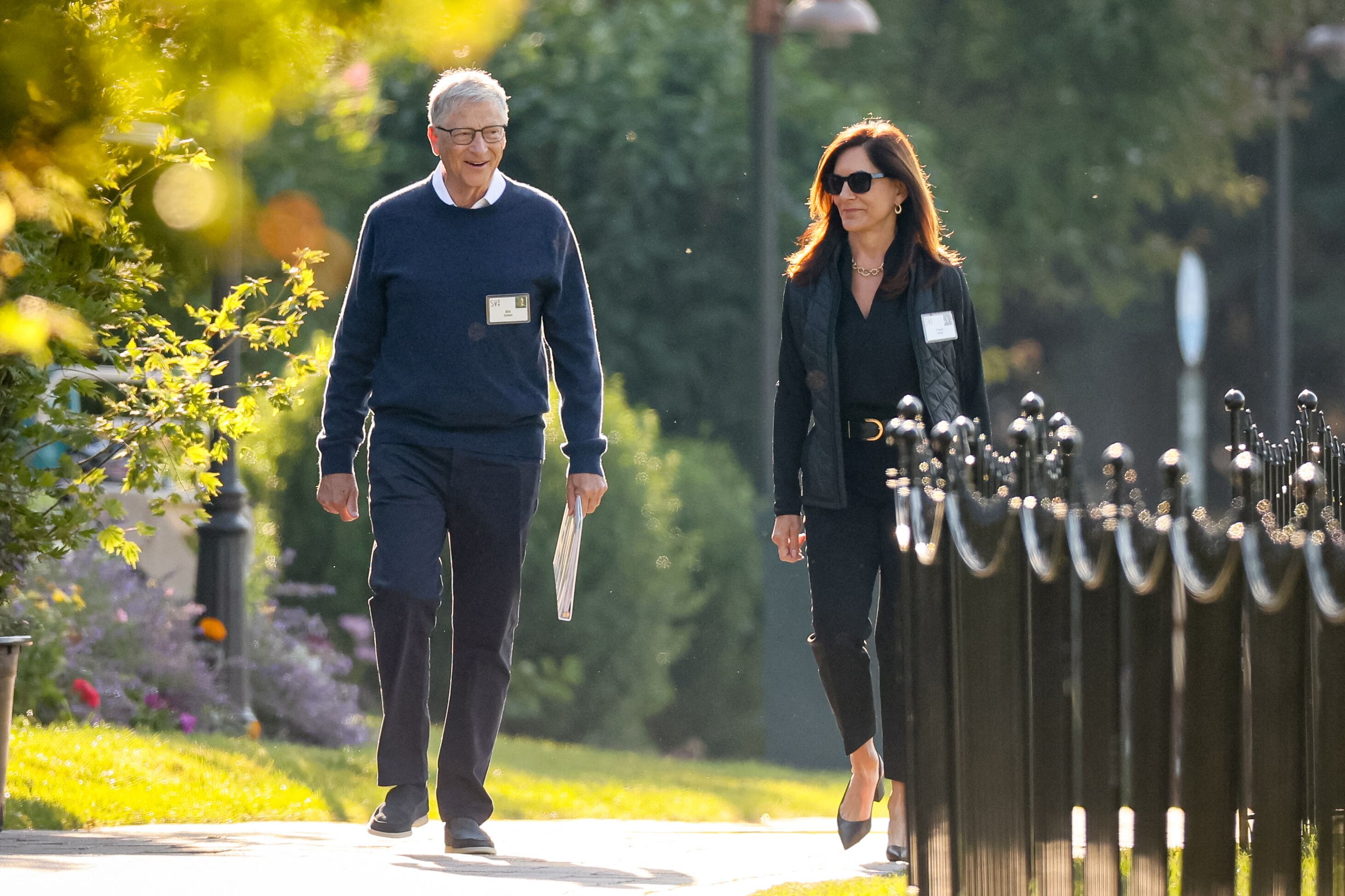 Bill Gates ingresa a la convención anual de Sun Valley, (Idaho)