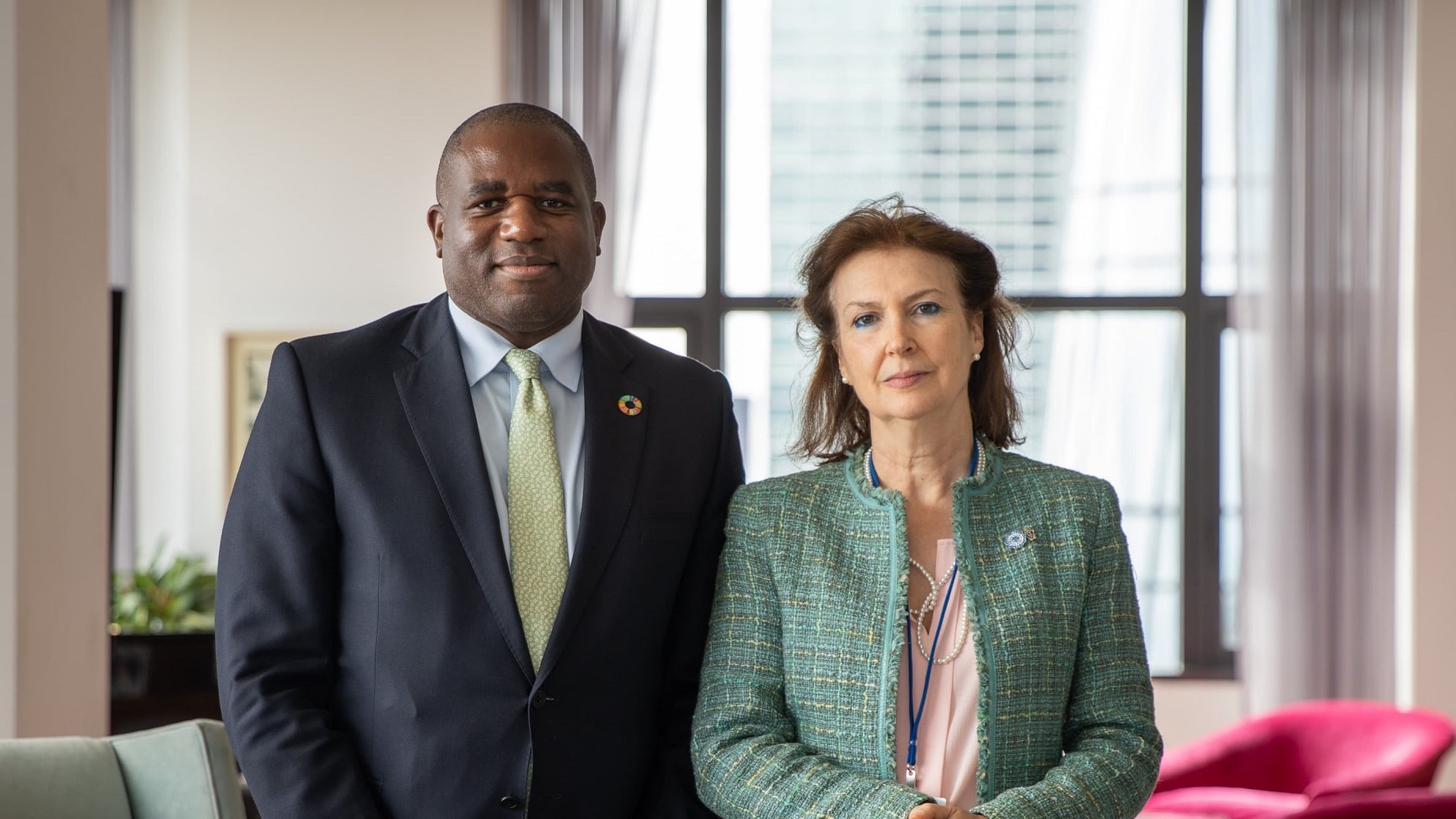 Reunión de Malvinas. Diana Mondino y Canciller Mondino y Secretario de Relaciones Exteriores del Reino Unido de Gran Bretaña e Irlanda del Norte, David Lammy