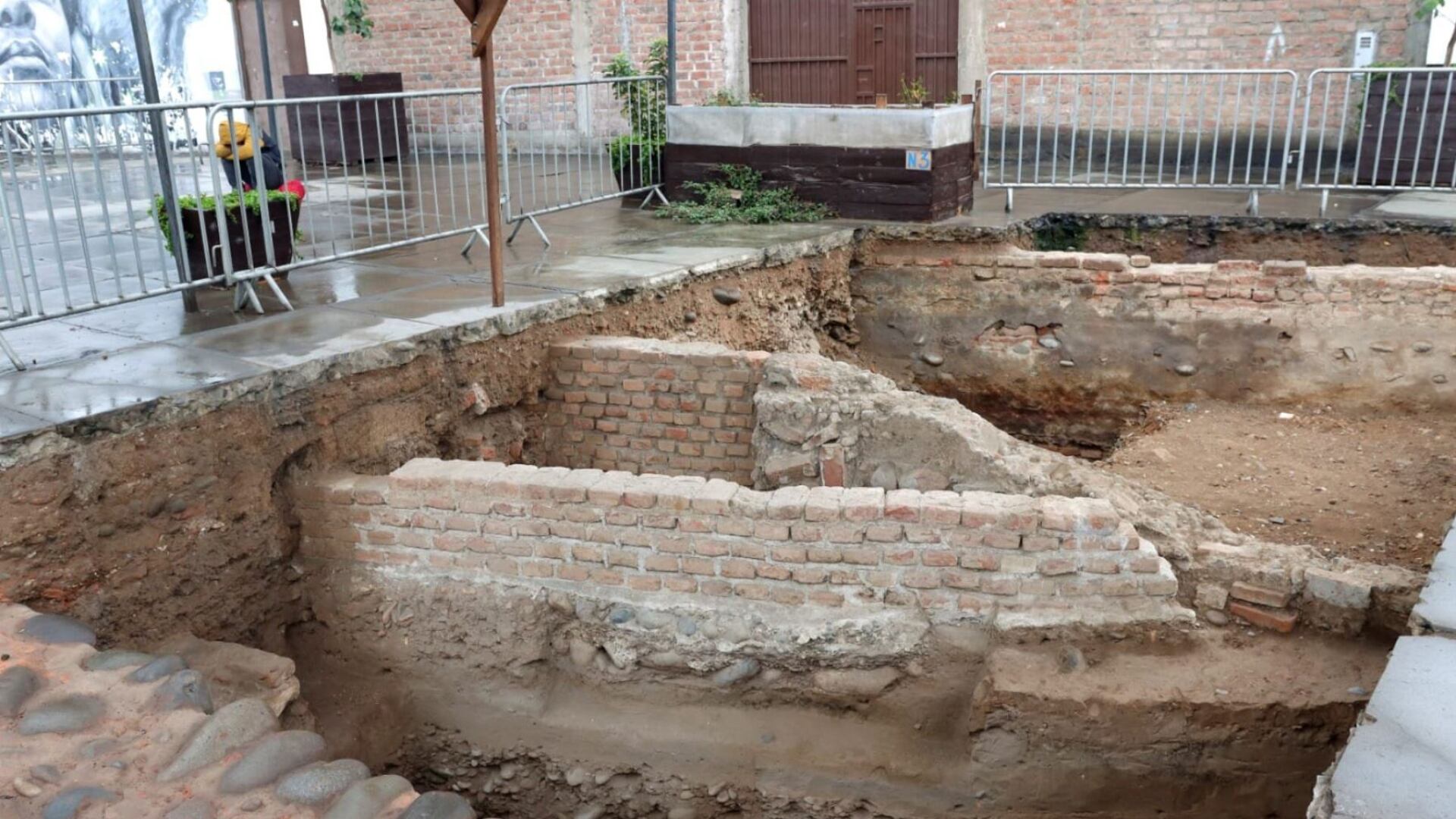 Vista de una excavación en Barrios Altos