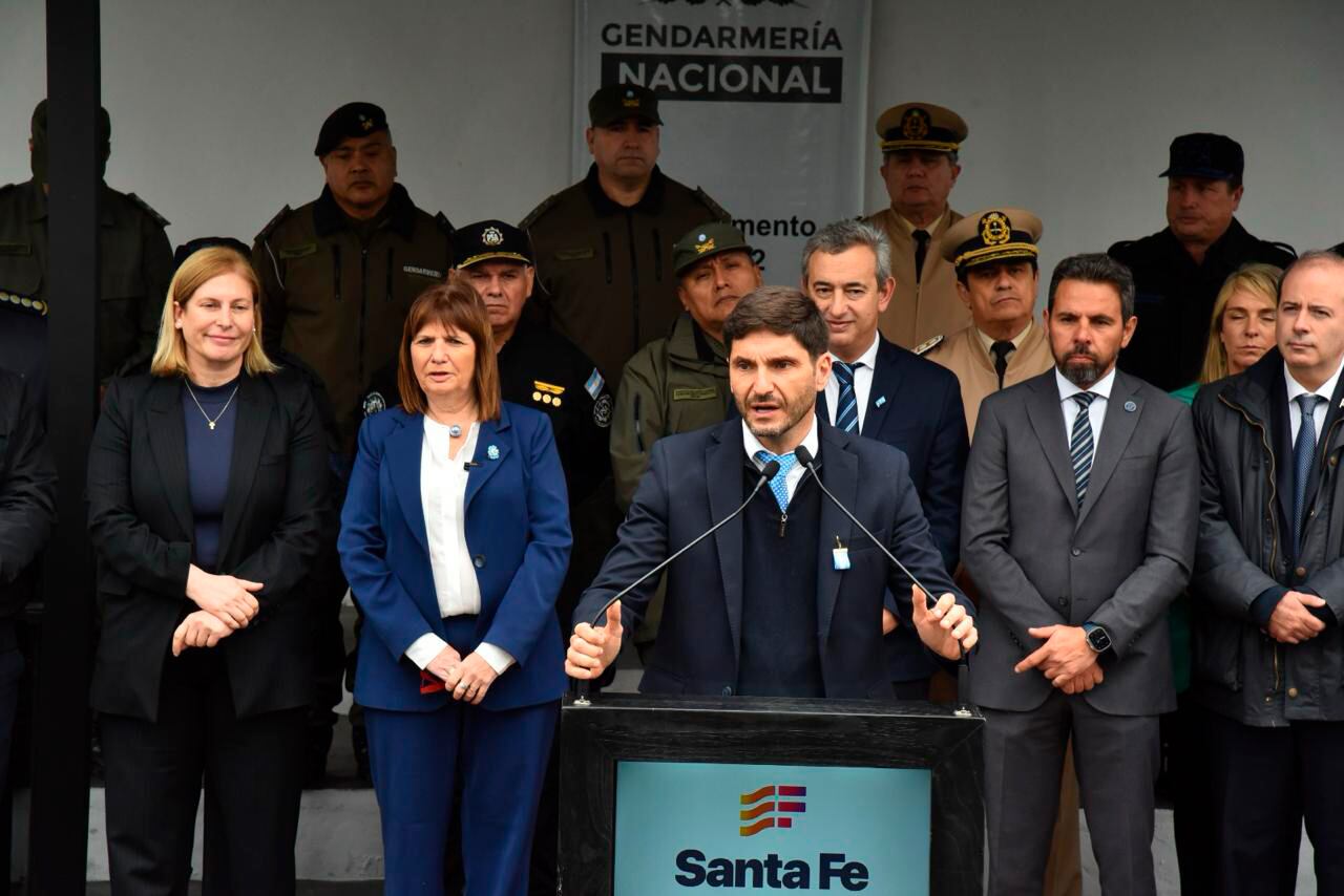 Patricia Bullrich y Maximiliano Pullaro presentaron resultados Plan Bandera en Rosario