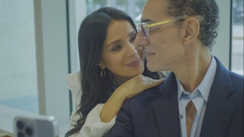 Miguel Varoni junto con su esposa Catherine Siachoque vienen haciendo campaña para generar conciencia sobre la prevención del cáncer de pulmón - crédito @soyvaroni/Instagram