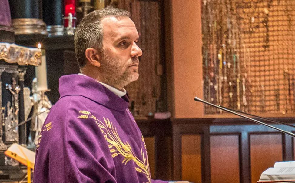 Padre Paul acusado de fraude: los donativos a Líbano fueron usados en Manhattan