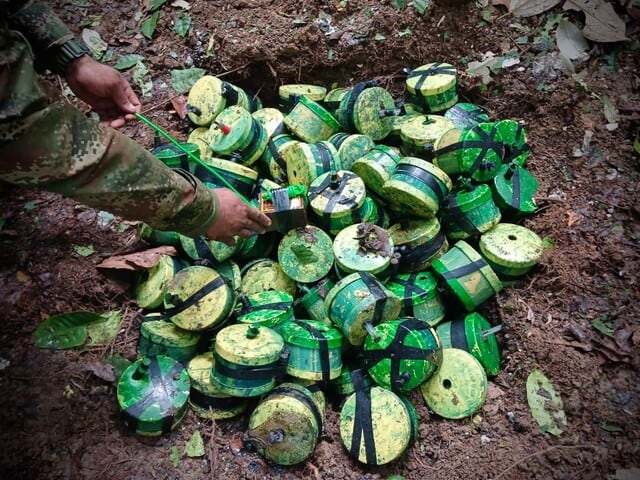 Tres artefactos explosivos fueron desactivados en Segovia, Antioquia por uniformados del Ejercito