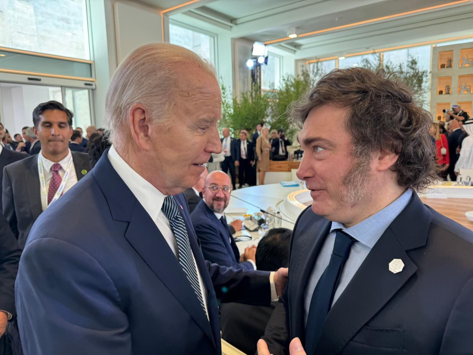 Milei y Biden en G7